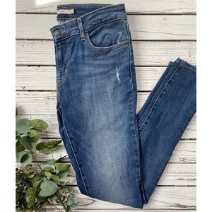Levi’s 711 Skinny Jeans